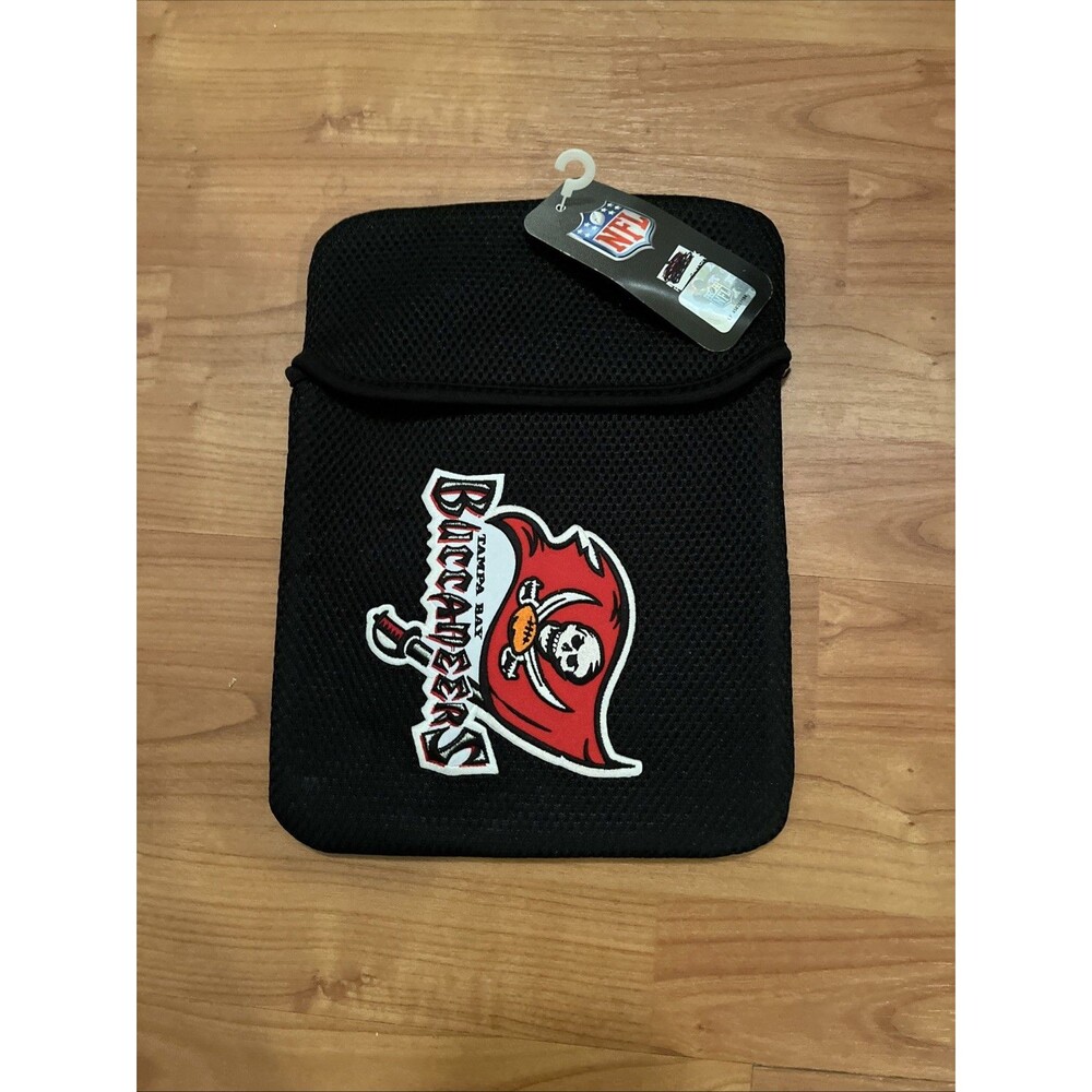 Tampa Bay Buccaneers Padded Mesh Tablet Netbook Sleeve Protector Black